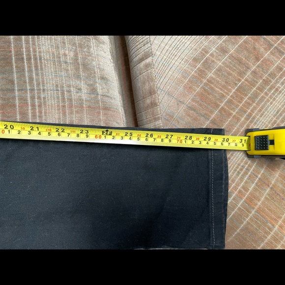 Levi’s Mid Rise Jeans - Picture 6 of 6